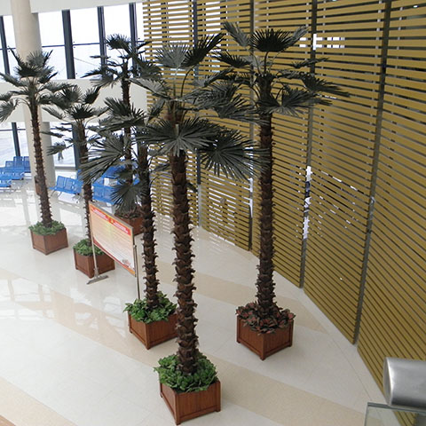 咸宁中心医院-大型仿真棕榈树景观